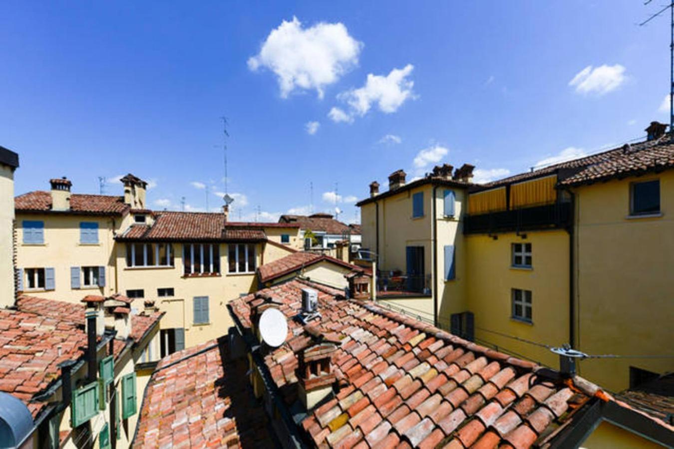 Grazioso Studio In Centro- Wifi Ascensore Aria Condizionata Modena Dış mekan fotoğraf