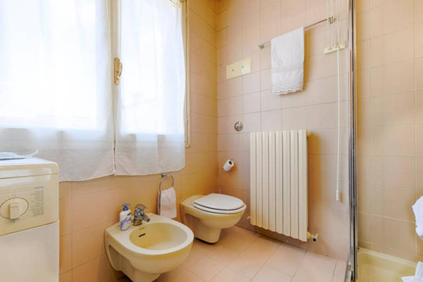 Grazioso Studio In Centro- Wifi Ascensore Aria Condizionata Modena Dış mekan fotoğraf